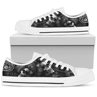 Women's Low Top Skull Shoe Black and White
