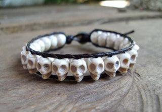 Skull Howlite Stone Leather Bracelet
